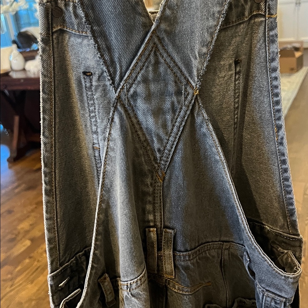 🔥🔥We the free Good luck Barrel Overalls NWT SZ small in archive gray - Picture 7 of 9